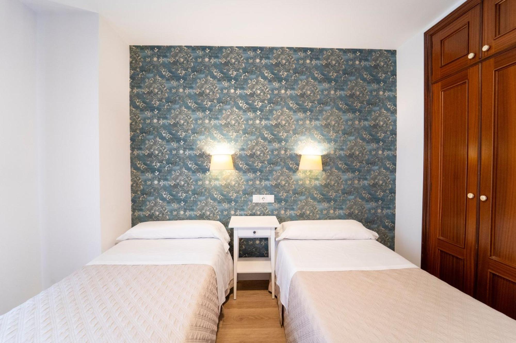 Hotel Ovetense Oviedo Zewnętrze zdjęcie